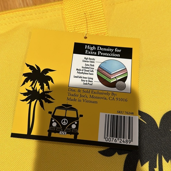 Yellow Trader Joe’s insulated bag - Picture 3 of 6